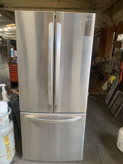 Fridge LG brand new 30” wide 90 days warranty Refry LG Nuevo 30 Pulgadas de ancho 90 dias de Garantia