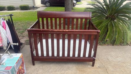Baby crib