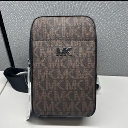 New Michael Kors Everett  Unisex Sling Bag