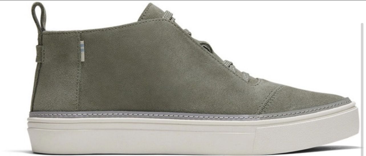 Tom’s Riley Sneakers 7.5