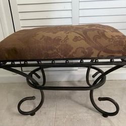 Metal Thick Cushion Ottoman