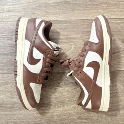 Cacao Wow Dunks Size 7.5 Womens