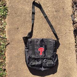 PHILADELPHIA PHILLIES MESSENGER BAG