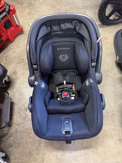 Uppababy Car Seat and Stroller