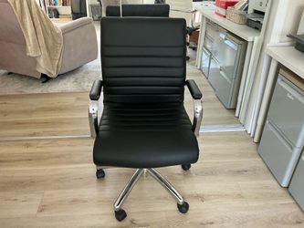 Black leather office chair