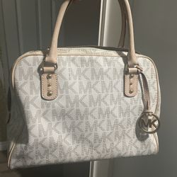 Michael Kors Medium Grayson Satchel