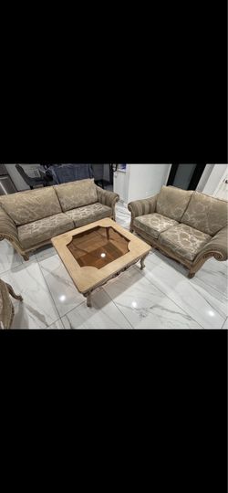 Living Room Furniture coffee table and chairs set available