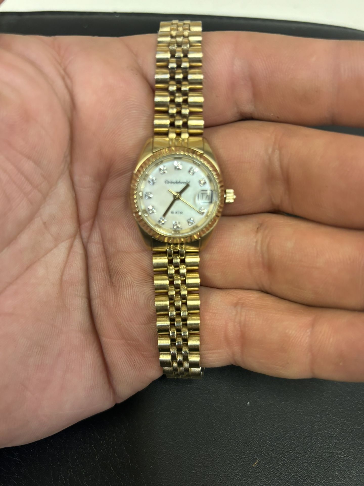 Grindelwald Mother Of Pearl Gold Tone Women’s Watch! New Battery!