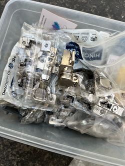 Cabinet hinges