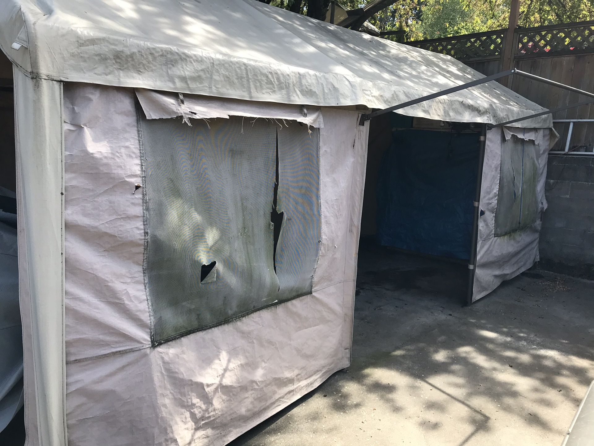 Costco Carport Tent for Sale in Federal Way, WA OfferUp