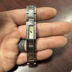 Gucci 4600 L Ladies Watch