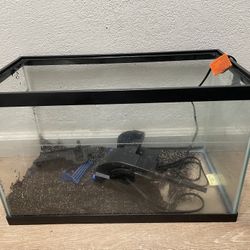 Fish / Reptile Tank 10 Gallons 