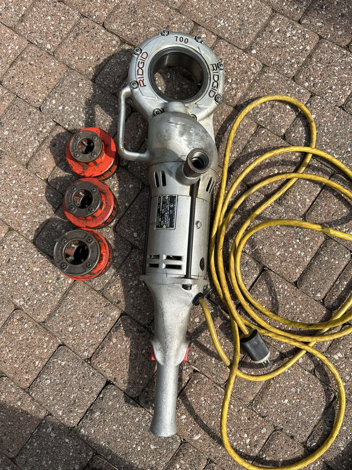 Ridgid 700 Model A pipe threader with 3 dies 1/2” 3/4” 1”. Works great. $850