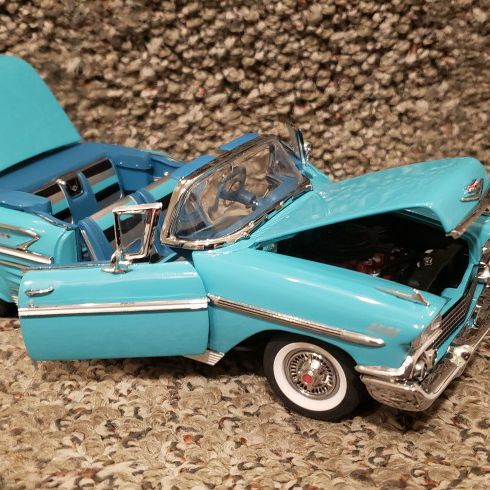 Danbury Mint 1:24 Scale 1958 Chevy Impala Convertible