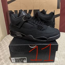 MENS SIZE 11 NIKE AIR JORDAN 4 RETRO BLACK CAT (2025)