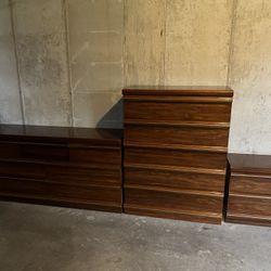 Queen Size Bedroom Set 