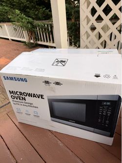 Samsung Microwave 1.9 Cu ft.