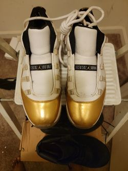Jordan Retro Low 11