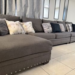Gray couches 5 seater sectional