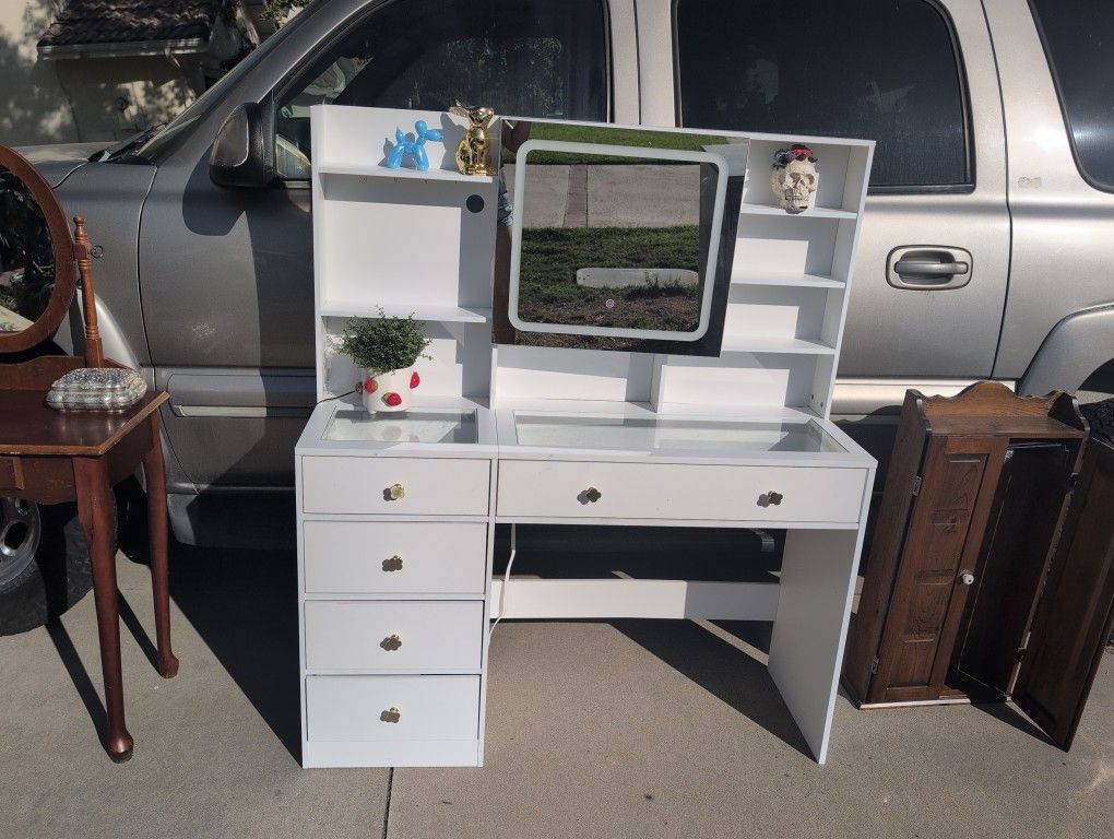 Vanity (Mirror Shelving,Jewelry Hooks) With Light Around Mirrors  