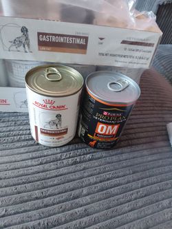 Royal canin 15 cans 2 cans of Purina  Om