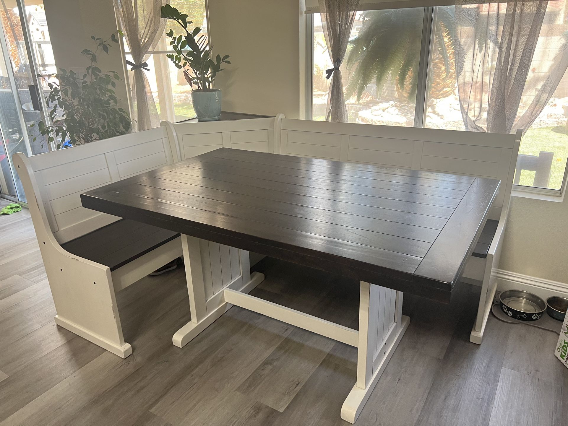 Breakfast Nook With Hidden Storage