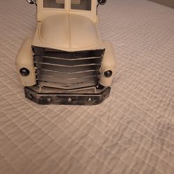Decorative Metal Truck 