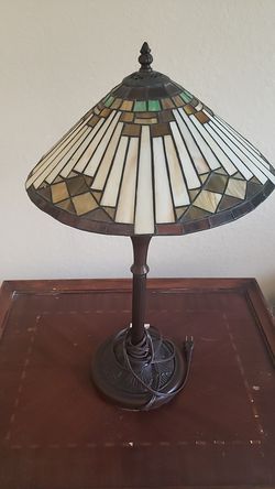 Table lamp