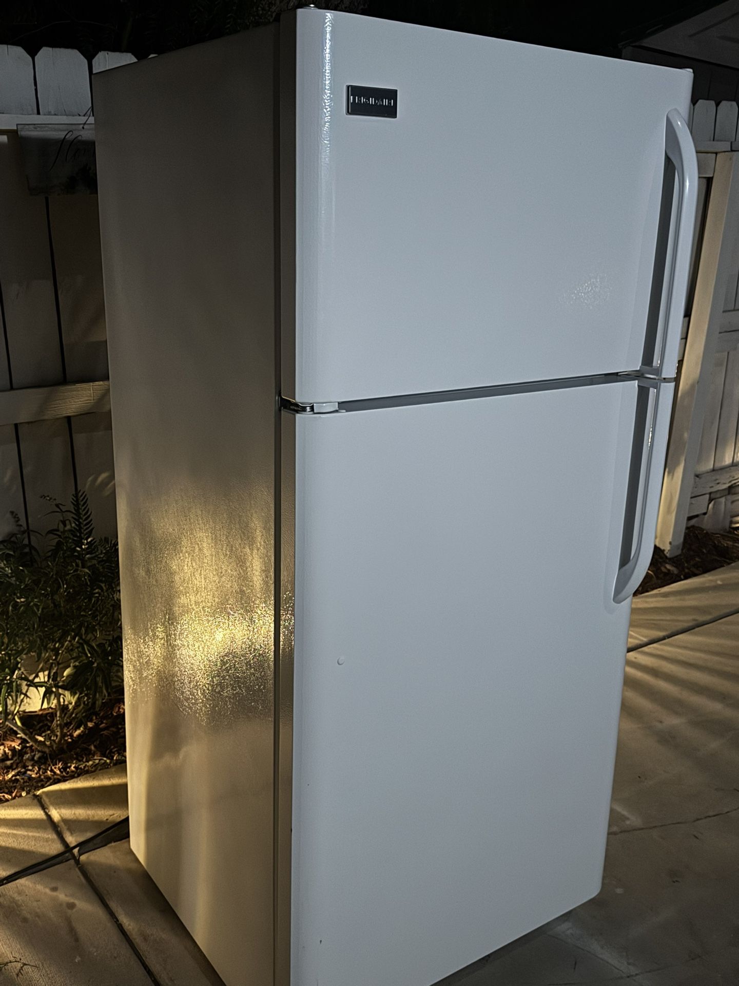 Free Delivery - Refrigerator