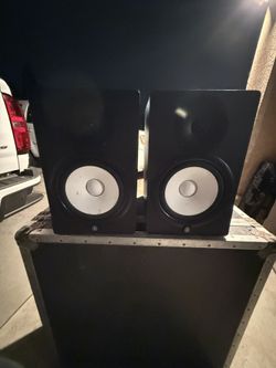 YAMAHA HS8 8" POWERED STUDIO MONITOR (PAIR)