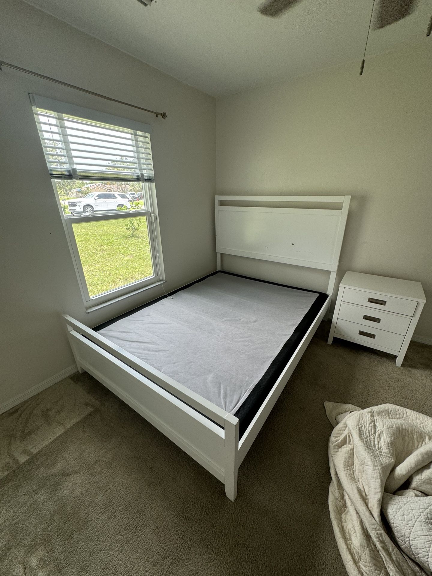 Queen Bedroom Set