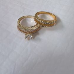 Gold Tone Wedding Set Size 10 