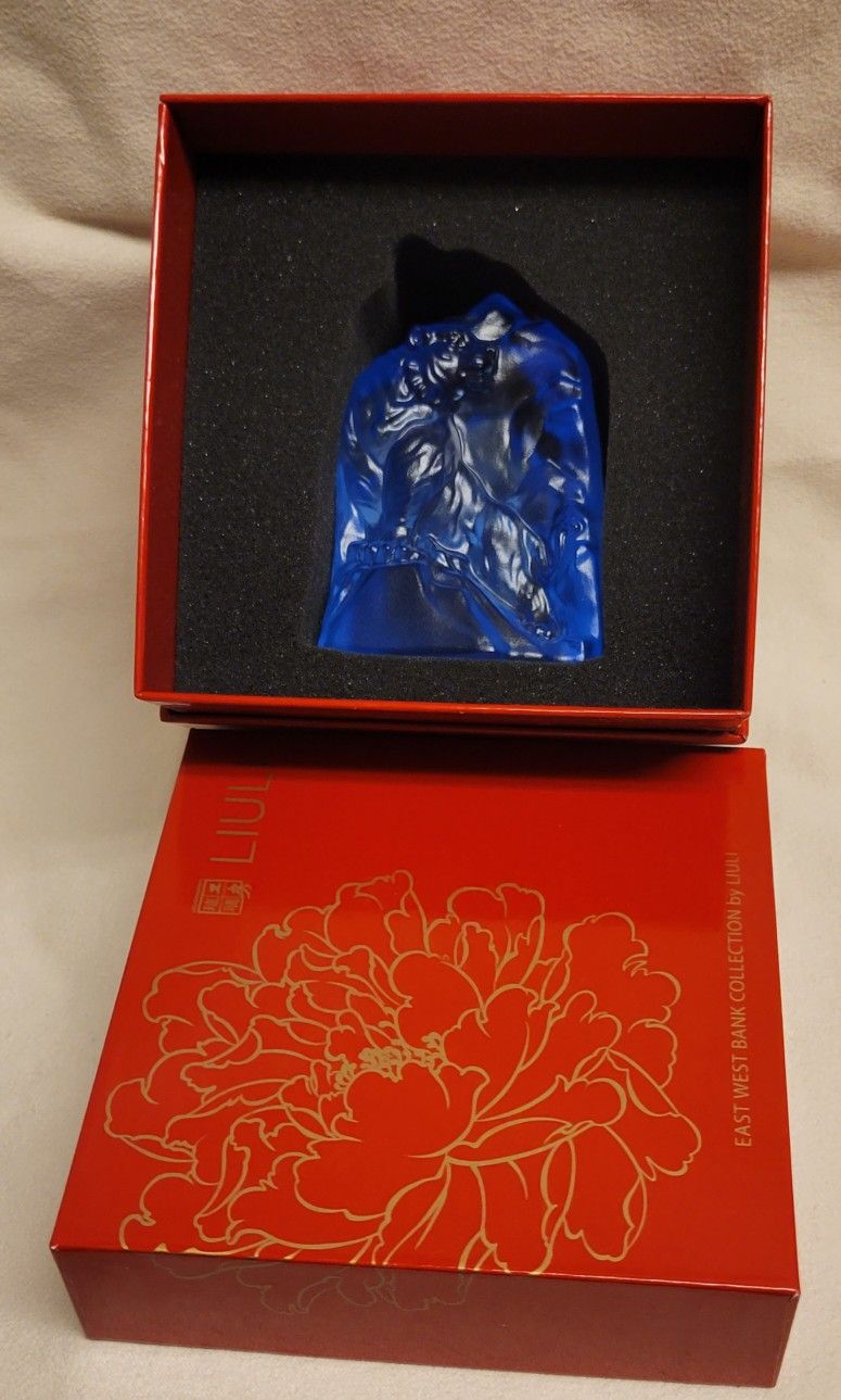 LIULI East West Bank Collection by Liuli