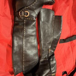 Vince Camuto Black Leather Knee-High Boots w/ Gold Stud Detail – Size 10