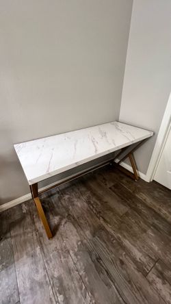 Beautiful Faux marble top table
