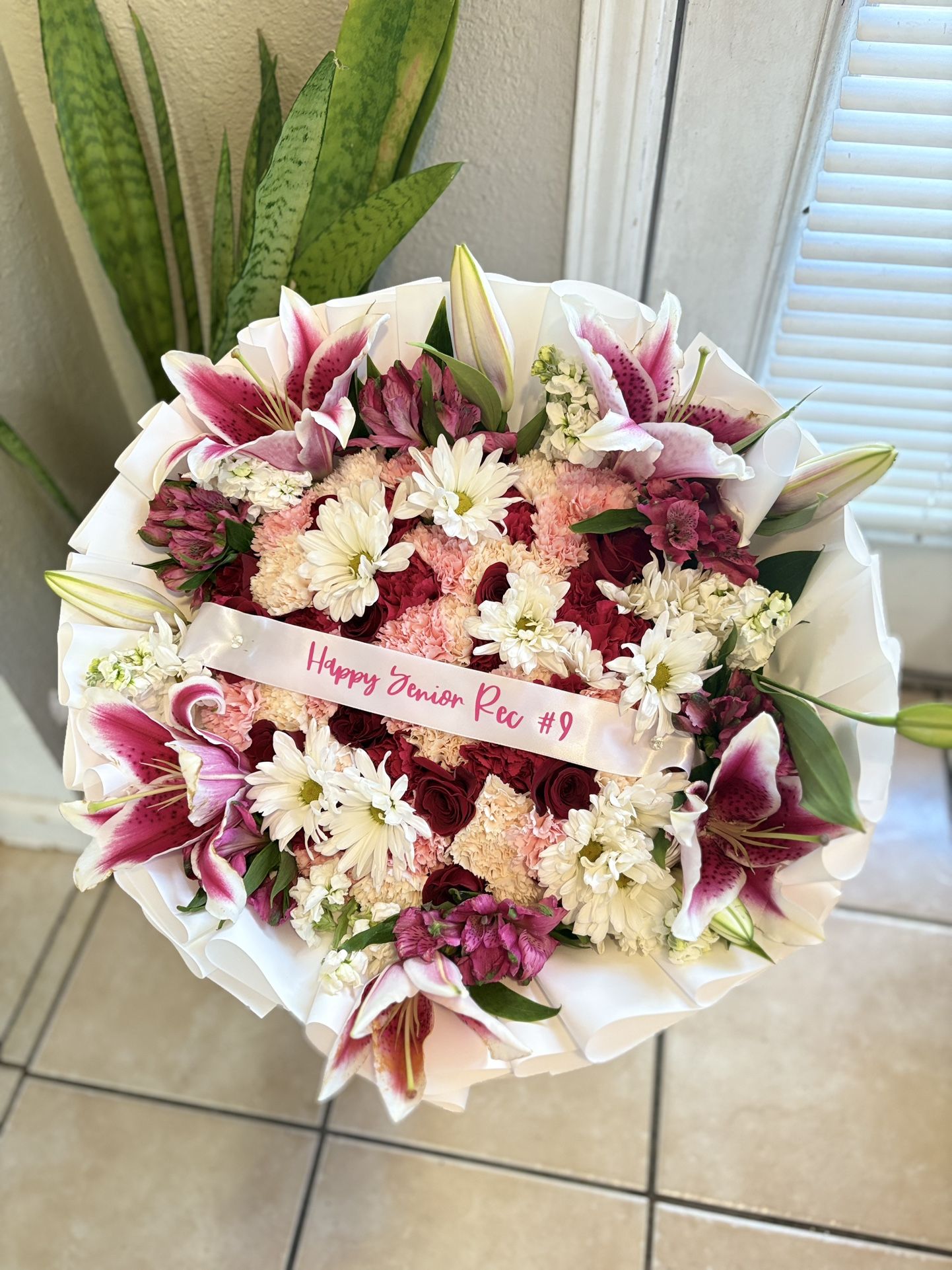 Ramo Buchon Roses Flower Bouquet 