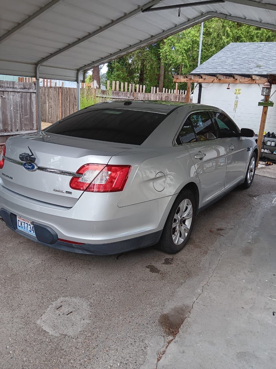 Ford Taurus