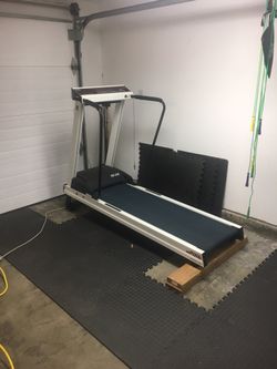 Treadmill Spirit SR 225 for Sale in Blaine WA OfferUp