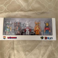 Dcon Medicom Toys 
