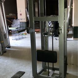 Assist Dip / Chin Up Machine