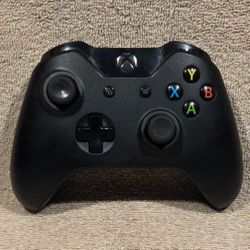 GENUINE MICROSOFT WIRELESS XBOX ONE VIDEO GAME REMOTE CONTROL  XB1 CONTROLLER