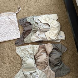 Reusable cloth diapers