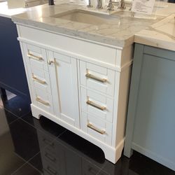Royal Glades 36” White Vanity