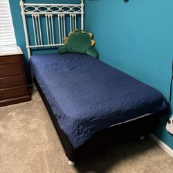 White Metal Twin Bed Frame (Delivery Service Available)