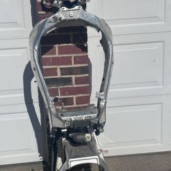 2002 GSXR1000 Frame + Swingarm