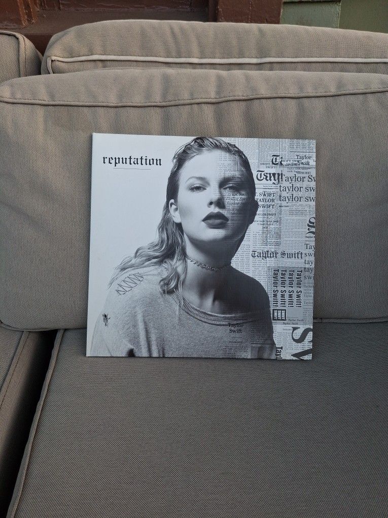 Taylor Swift VINLY RECORD: REPUTATION