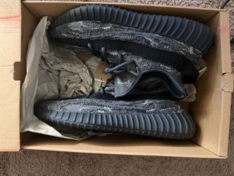 Yeezy Mx Dark Salt size 11