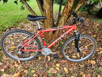 Clean aluminum trek 26 inch 21 speed bike