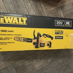 Dewalt XR 12” Chainsaw Kit
