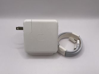 New Apple 67W Adapter With Type C Cable